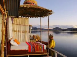 Uros Titicaca Floating Bed