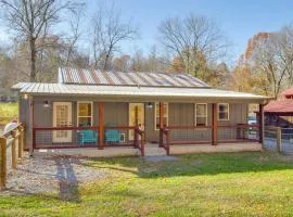 Pets Welcome! Quiet Couples Retreat in Lyles