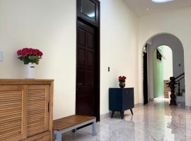 Cozy Home for Family, Friends & Work Trips，位于邦美蜀的酒店