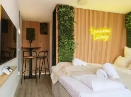 Lunaria Living I Studio - Ambilight 55 Zoll TV - Retro-Konsole -Parkplatz - Zentral - HBF-nah & VW-Tor 17