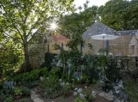 Apartments with parking space Gata, Omis - 6033