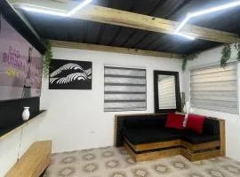 Urban Cabin PR-Near to AirPort- Near to Beach