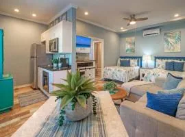 2 Pools Beach Boardwalk Access Studio Sleeps 5 Beach Bungalow by AvantStay