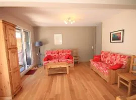 Chalet Montagne avec Terrasse et Parking - FR-1-858-29