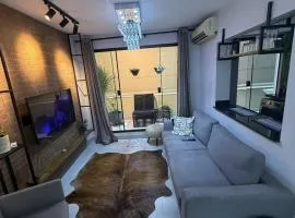 Apartamento quadra Mar com Garagem