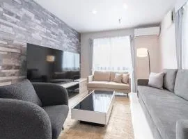 10 min walk Nagoya Sta 6 BR 18 ppl 2 free PK