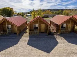 Bryce Canyon Log Cabins