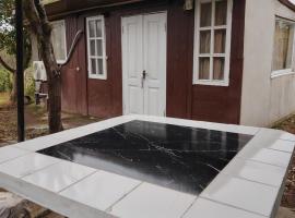 Moises، فندق في يوريكي