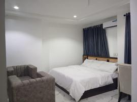 Standard Management services Apartment, hotel in Dakibiu