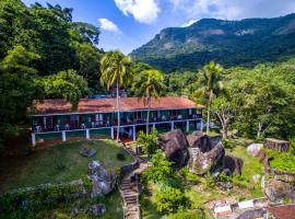 Pousada Três Coqueiros, hotel perto de Parque Estadual de Ilha Grande, Praia do Bananal