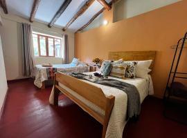Casa Paqocha - Ollantaytambo - Hot Water - Wifi - Patio - Cocina Compartida, ξενοδοχείο σε Ollantaytambo
