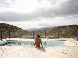Mountain Views, Pool, Spa & Serenity Stargate