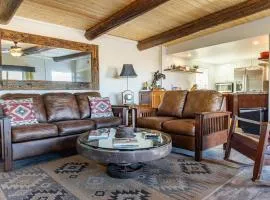 Privacy, Epic Views, Spa Pipes Canyon Homestead