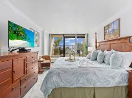 Holiday Pavilion 208