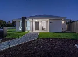 Coastal Haven Luxury Escape