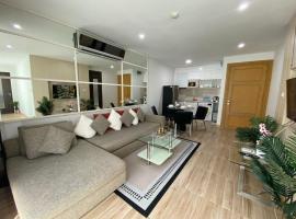 The Bay cliff By Tris, hotel a Patong Beach