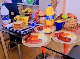 RPG Corporate Unit, hotel with hot tubs in Johannesburg