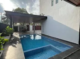 CasaD'Tamarind Homestay with Private Pool