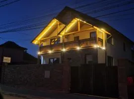 CASA COCA - La 100 m de Strandul Arinis si 200m de CENTRU - Gura Humorului