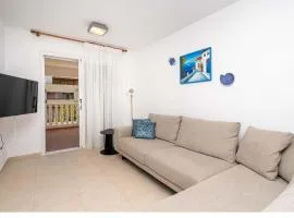 Stella's Little Island Gem