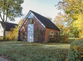 Comfortable family home with sauna - VP101, hotel in Hoeven