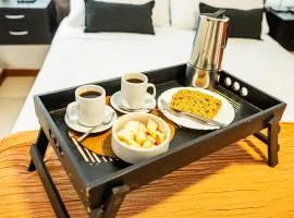 Amplia Casa Centrica, Parrilla, Cochera Privada y Portón Eléctrico para facil acceso