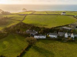 1 Rock Cottages, hotel in Treknow