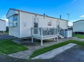 Lovely 6 Berth Caravan At Sun Valley In North Wales Ref 81023A