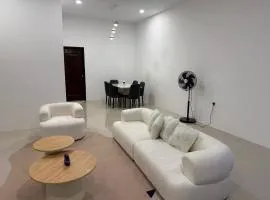 KJ Homestay Tmn Kozai