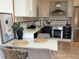 Apartamento Estudio con Wifi, Piscina y Parking