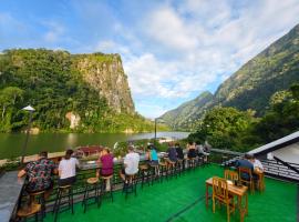 My village river side, ξενοδοχείο σε Nongkhiaw