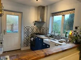 Cozy 2 Bedroom Home in Hucknall, Perfect for a Relaxing Getaway