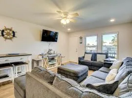 Beach and Pool Access Port Aransas Condo with Balcony