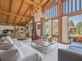 Hot tub, Sauna, Private shuttle and Privacy - 14 ppl - Stunning Ferme Liberté, hotel en Les Gets