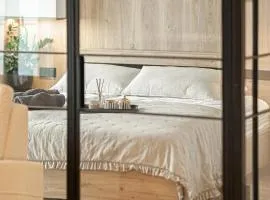 Marina Ostróda III - widok na jezioro, podziemny garaż, winda, klimatyzacja, wanna i prysznic, 2 łazienki, lux