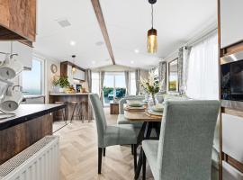 Cormorant View Hayling Island, hotel in Hayling Island