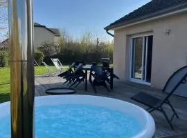 House with Outdoor Jacuzzi