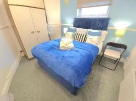 Gillings Villa -5 Bed Great For Long & Short Stay!!! Gillingham Kent