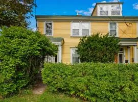 Cozy 2 bedroom home in downtown St Johns