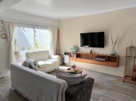 Casa en playa Quequen, hotel v destinaci Quequén