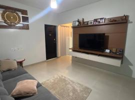2 Quartos, sala e 1 banheiro próximos à Universidade Federal de Rondonópolis- UFR, hotel v destinaci Rondonópolis