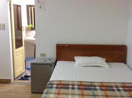 Hotel Grande Inn，位于乌代浦达博克机场 - UDR附近的酒店