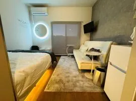 LuxurySweet博多駅南52 博多駅車で5分 新築