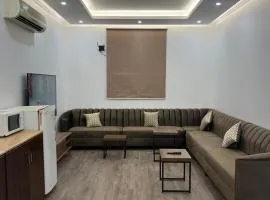 شقة فاخرة غرفتين نوم ماستر مع صالة