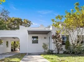 Stylish 2BR/2BA Miami Home near Wynwood