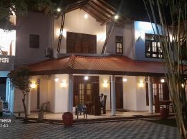 Royal Villa Polhena，位于马特勒的带热水浴缸的酒店