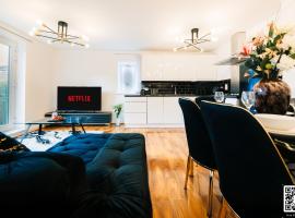LUX 2BDR Flat in Woolwich I 2 Stops to Canary Wharf & Excel I Free Parking, Hotel in Woolwich