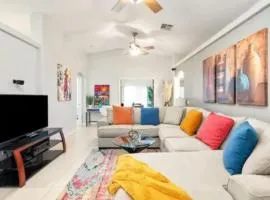 Hidden gem in La Quinta Cove by old town with saltwater pool and spa