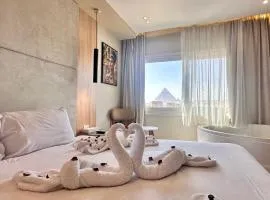 Tiye Pyramids Hotel