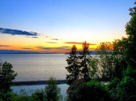 Sweet Lil Casita Puget Sound Hideaway, hotel a Edmonds